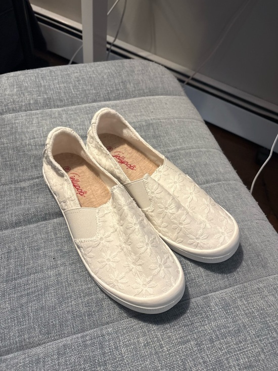 Jellypop Shoes - Jellypop Cream Floral Embroidered Slip-On Sneakers for Women